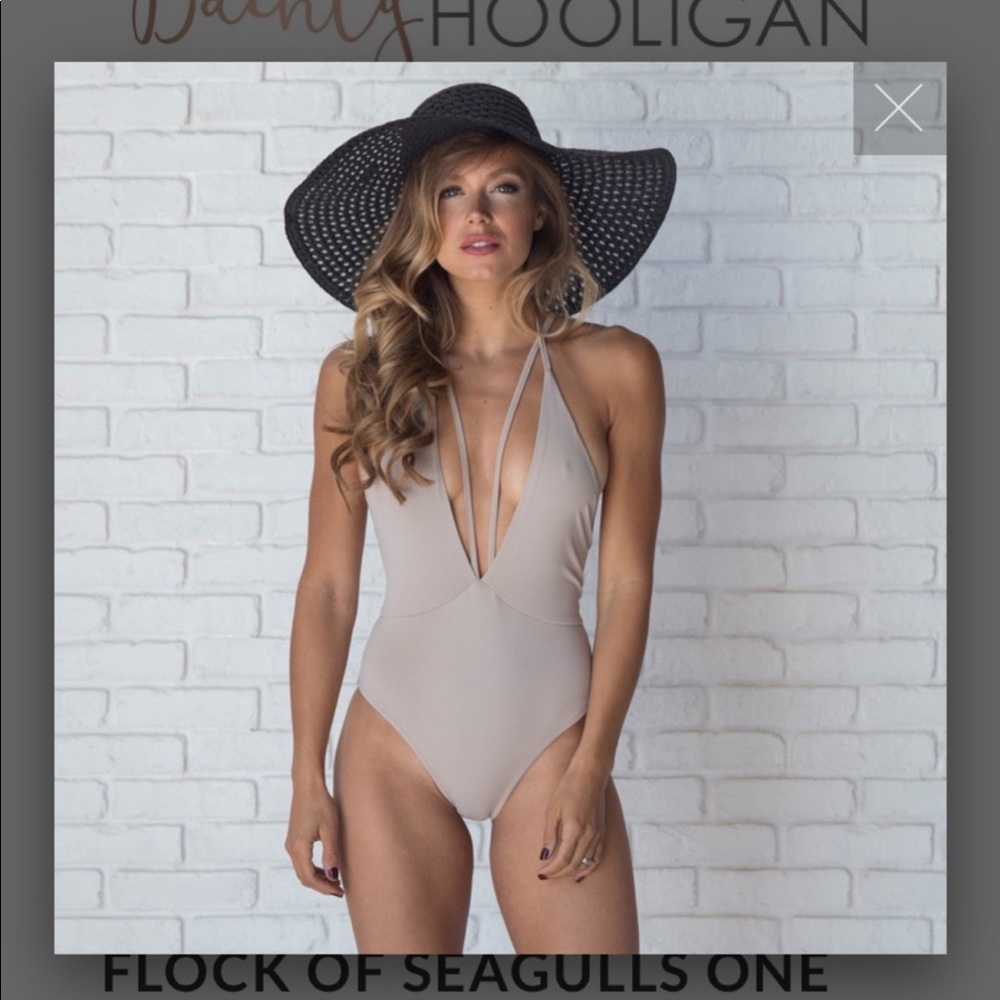 NWT Dainty Hooligan one piece swimsuit in BLACK